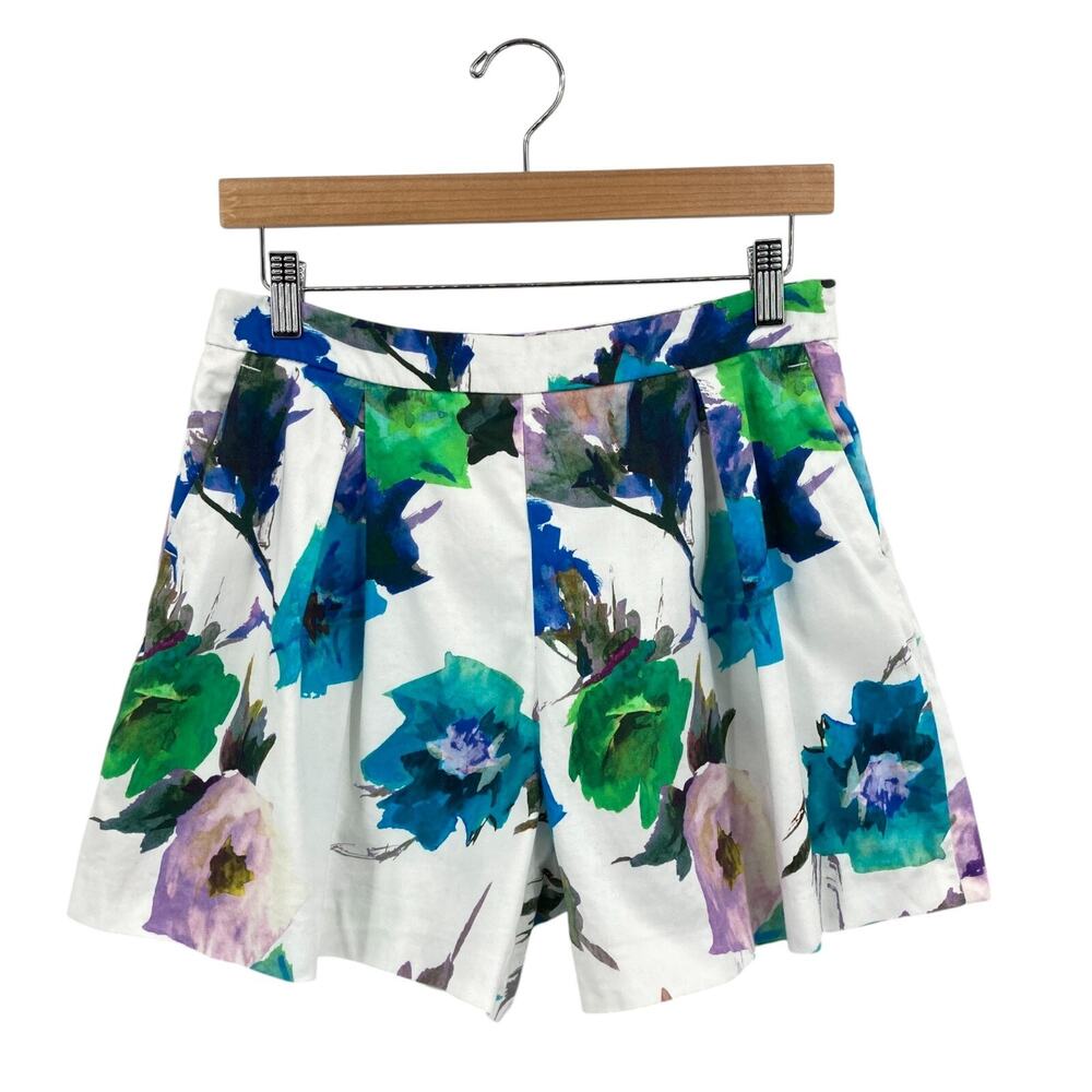 Zara Basic Shorts Womens Medium White Floral Pleated High Waisted Side Zip